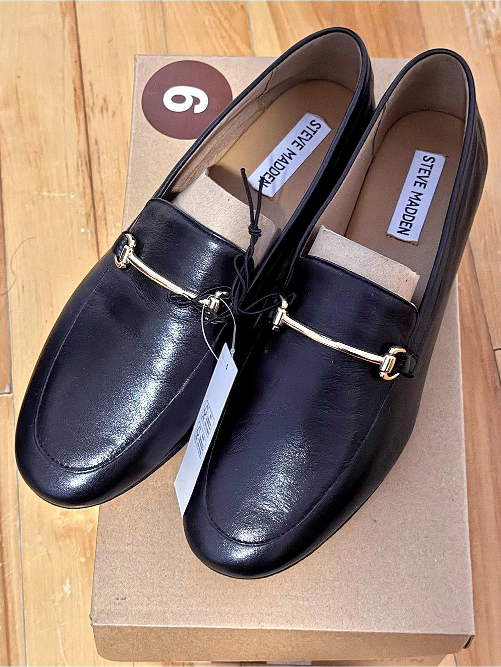 Brand new in box Steve Madden Lando Black Leather Loafer US 9
